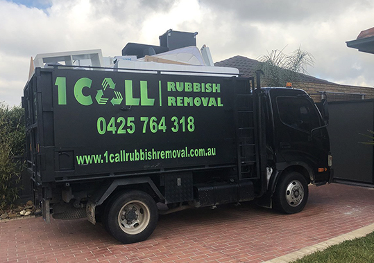 rubbish removal truck